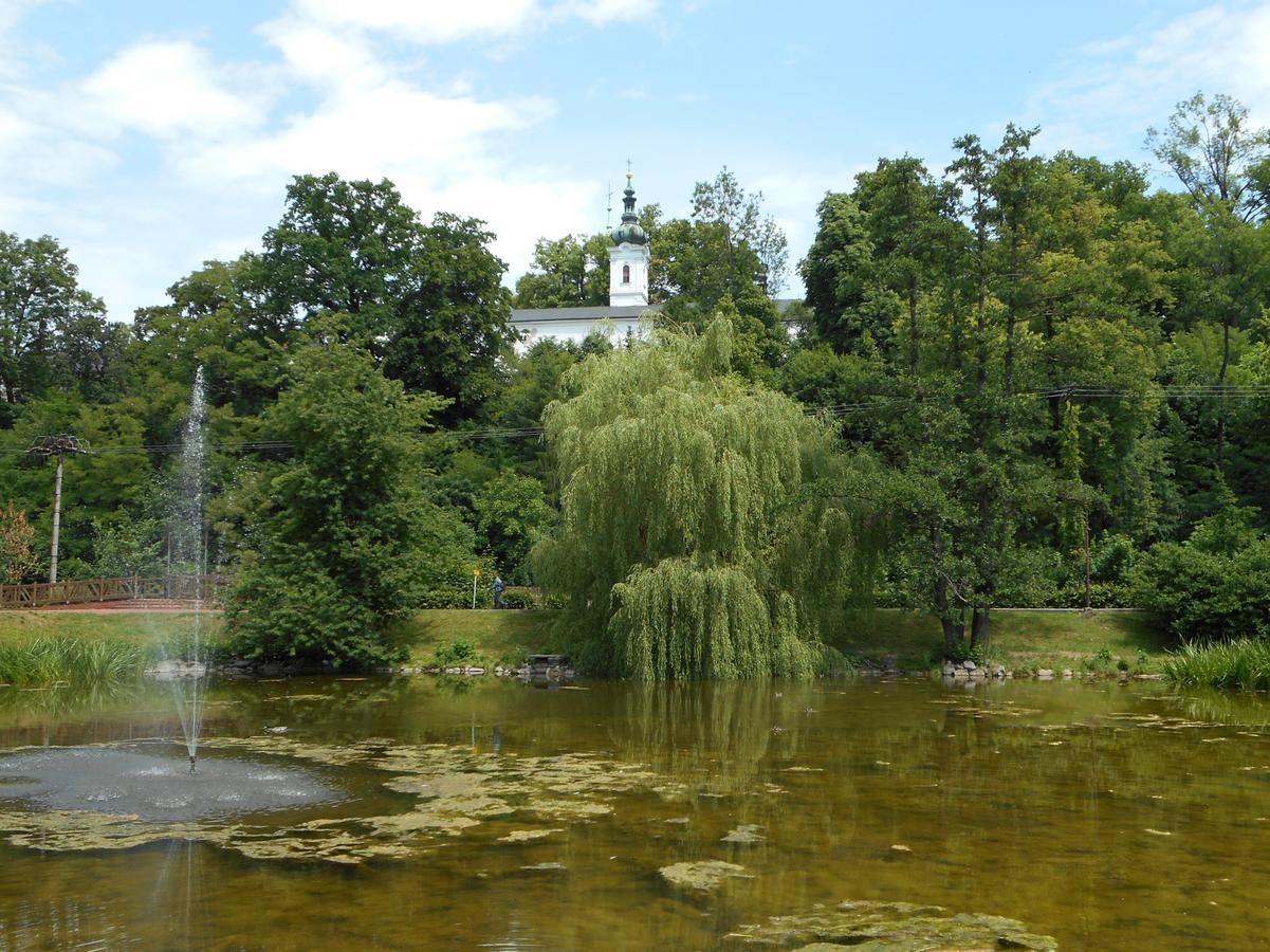 Hotel Magistr Vsetín Zewnętrze zdjęcie